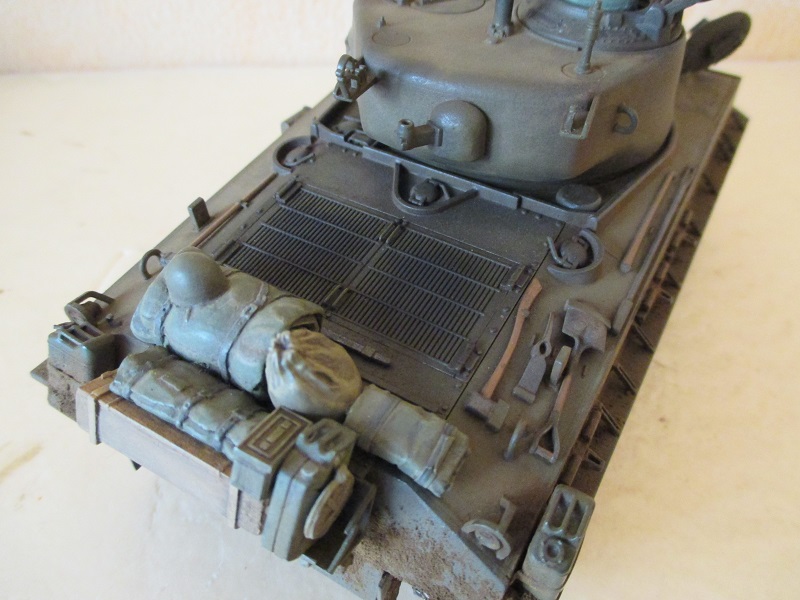 M4A3E8 Sherman "Easy Eight" Tamiya 1/35 et figurines Dragon - Page 5 1604010723165131